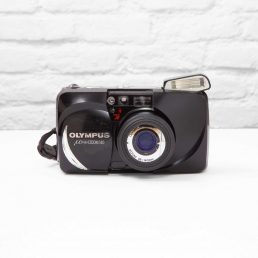 camara de carretes 35mm Olympus mju zoom 140